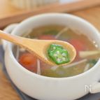 食べてキレイに♪トマトとオクラのさっぱりスープ