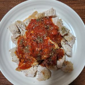 とももの作ってみた!投稿(ワンパン10分！【鶏むねチキンステーキ☆トマトガーリック】)