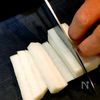 味見でなくなるぐらいウマい『フライド大根』の工程1
