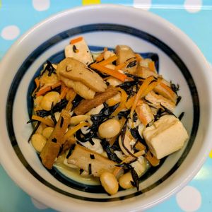 ゆきまる🐬🫧の作ってみた!投稿(しっとりやわらか♪優しい和食🥰ひじきと豆腐の五目煮✨)