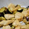 【これはおすすめ!】鶏むね肉となすのバター醤油炒めの工程3