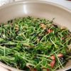 【炒め時間1分】味付け不要！豆苗とカニカマの旨コク塩昆布炒めの工程3