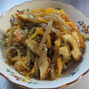 maronの作ってみた!投稿(【糸こんにゃくのピリ辛きんぴら】コスパ抜群!ご飯のお供副菜♡)
