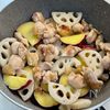 ほくほく×シャキシャキ！【さつまいもとれんこんの甘辛炒め】の工程3