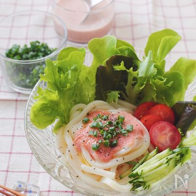 すぐ出来！混ぜてかけるだけの明太つゆで！【明太サラダうどん】