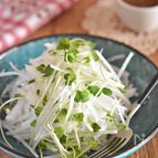居酒屋さんのシャキシャキ大根サラダ