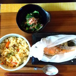 チョロリスの作ってみた!投稿(【鮭の包み蒸し＆五目炊き込み】炊飯器で２品同時調理♡放置で◎)