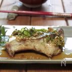 鰤のごまじょうゆホイル焼き