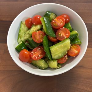 さらの作ってみた!投稿(きゅうりとトマトの《居酒屋風♡旨だしサラダ》)