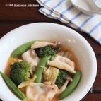 野菜たっぷり餃子キムチスープ