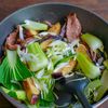 牛焼肉用肉で豪華に!牛肉となすと青梗菜のオイスター炒めの工程5