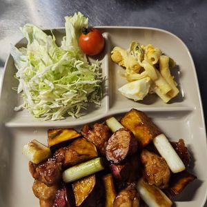1306796の作ってみた!投稿(鶏もも肉とさつまいもの甘酢照り焼き)