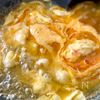 味付けはうどんスープ♪【とろふわかに玉丼】5分で完成！の工程2