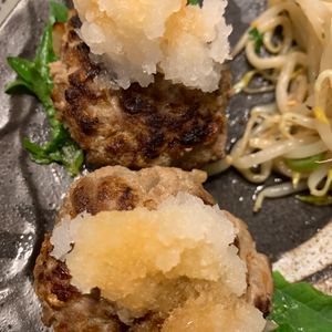 ぐ〜たら子の作ってみた!投稿(【塩麹でふっくら♡】失敗しない！おろしそハンバーグ)