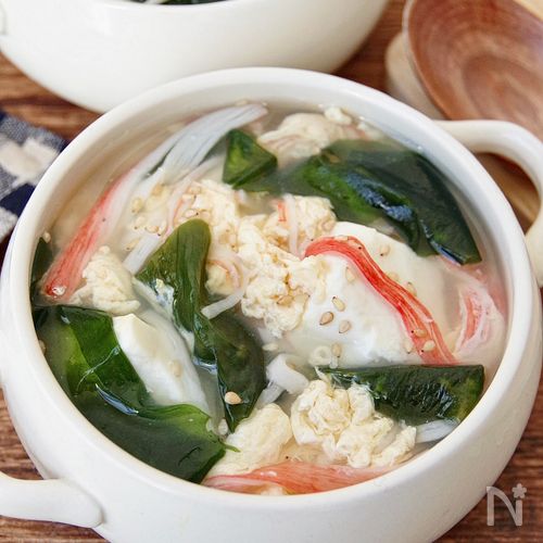 【お豆腐とワカメのふんわり卵スープ】ほっこり温まる♪