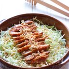 ほんのりエスニック☆山盛りキャベツのチキンサラダ