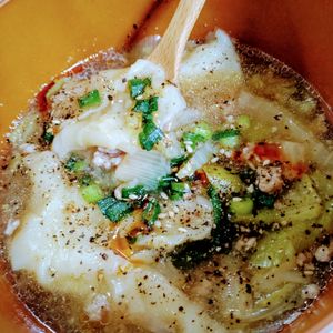 ゆみの作ってみた!投稿(【10分でつるんと食感包まないワンタンスープ】材料3つだけ)