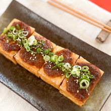 厚揚げの辛子味噌マヨ焼き