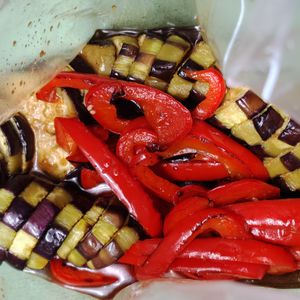 rantomoの作ってみた!投稿(【彩り野菜の焼き浸し】夏野菜で涼やかな簡単副菜♪)