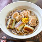 【簡単にできる！旨みたっぷり♡鶏南蛮そば】年越しにも！