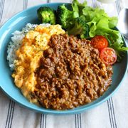 レンジで完成♡とろとろ卵のオムキーマカレー