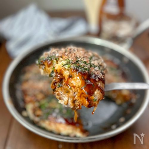 ヘルシーで大満足◎【もやしの米粉お好み焼き】