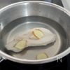 『小松菜と茹で鶏のピリ辛中華和え』むね肉しっとり☆やみつき♪の工程1
