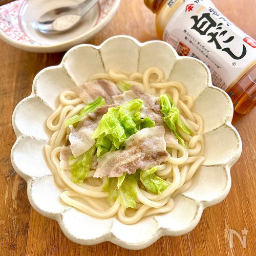 白だし香る春キャベツの豚バラうどん
