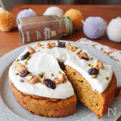 【食べ痩せ】混ぜて焼くだけ！オートミールキャロットケーキ