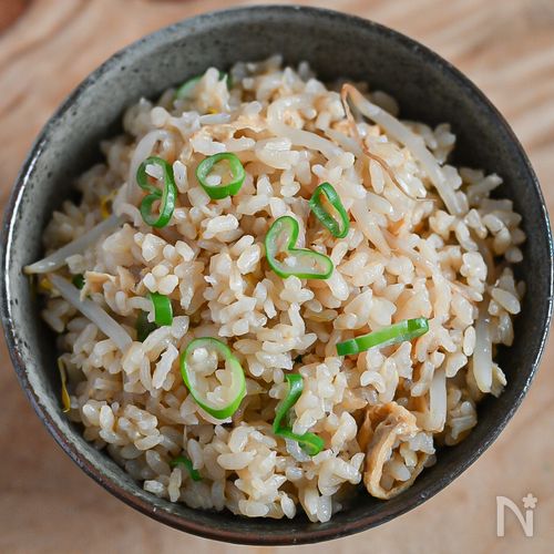 節約にぴったり！もやしの炊き込みごはん