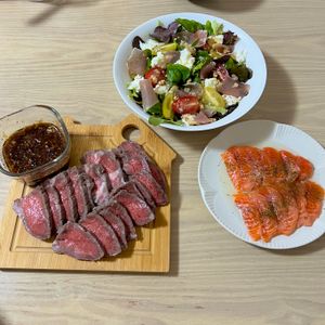 んぽきみの作ってみた!投稿(簡単！『ごちそう♡ローストビーフ』お肉に合うにんにく醤油だれ)