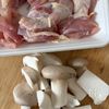 ごはんが進む甘辛味🤤『鶏ももとエリンギの照り焼き』の工程1