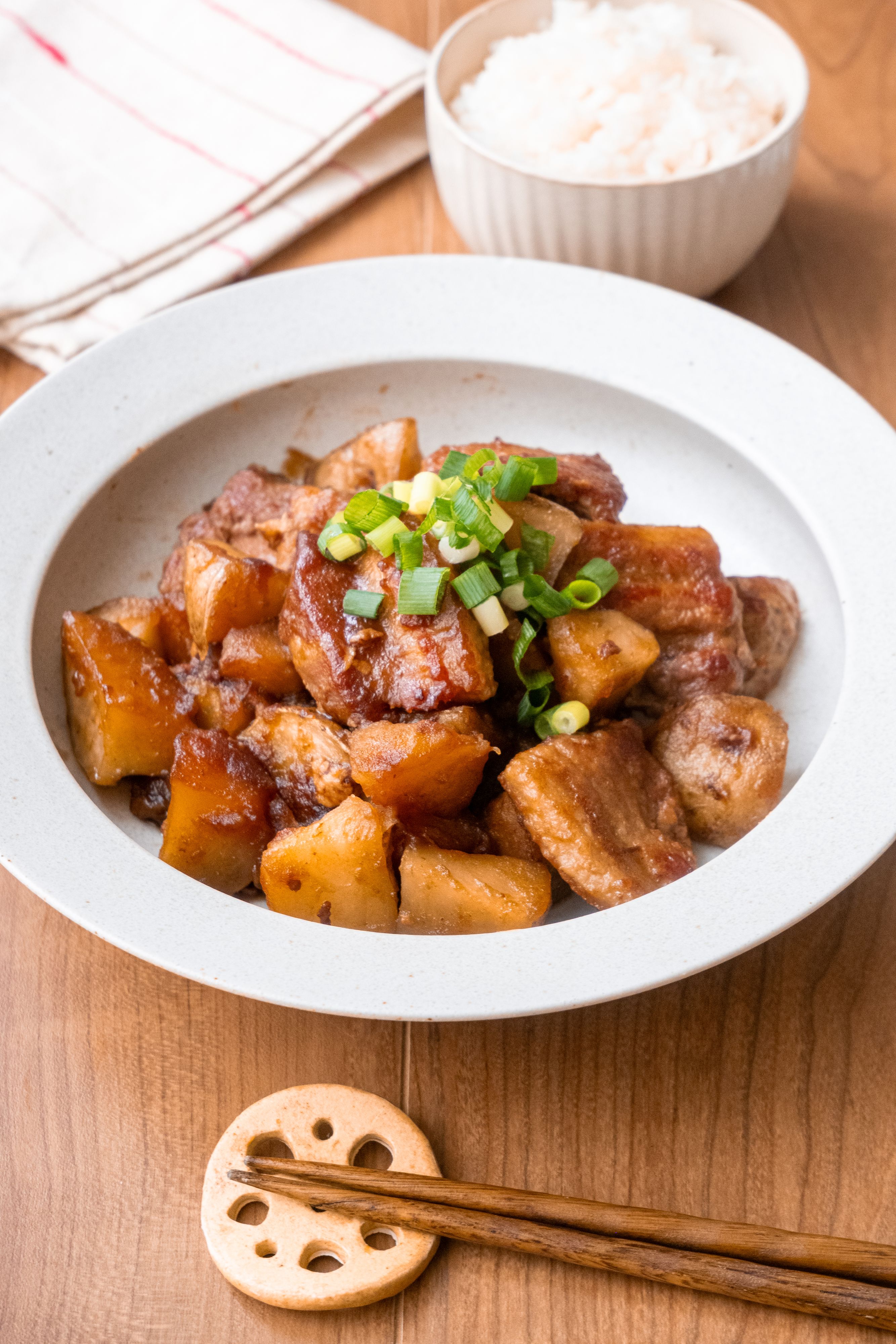 白米泥棒】豚バラとじゃがいもの焼き肉じゃが｜箸が止まらない