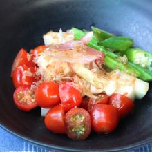 さっぱりヘルシー副菜!トマトと長芋とオクラの和風サラダ