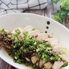 レンジでチンするだけ！超簡単♡鶏むね肉のレンチン塩昆布蒸し