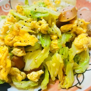みおの作ってみた!投稿(【キャベツとハムの卵炒め】ふんわり卵とシャキッとキャベツ♪)