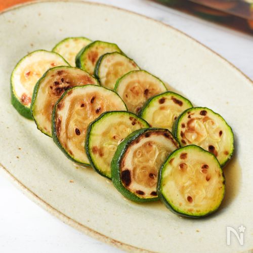 夏の副菜に♪【ズッキーニの焼き浸し】