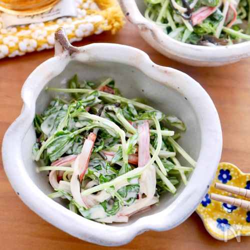 【豆苗とかにかまの塩昆布サラダ】５分で出来る簡単副菜