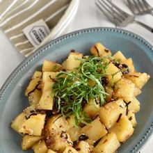 【じゃがいもと塩昆布の梅和え】箸が止まらない美味しさ！