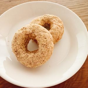 ミルクの作ってみた!投稿(周りカリッと中モチっと♡おからと米粉と豆乳のヘルシードーナツ)