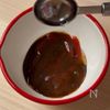 子どもの手が止まらない!《BBQチキン》の工程4