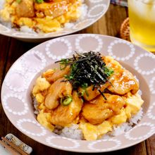簡単節約ごはん♡食欲そそる♪『和風てりたまチキン丼』