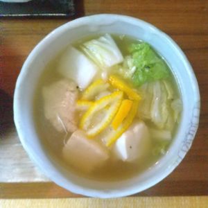 チョロリスの作ってみた!投稿(ゆず香る♪白菜と豆腐と鶏肉の旨塩ゆず鍋)