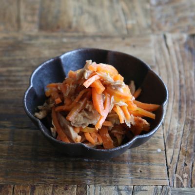 あと一品に！レンジで簡単【にんじんとツナの和風サラダ】