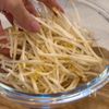 給食の人気副菜！【小松菜ごま和え】の工程2