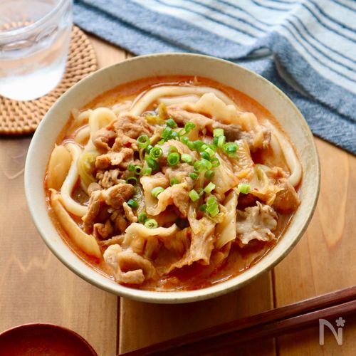 汁まで飲み干したい！とろうまキムチ豚うどん