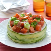 サーモンちらしケーキ寿司