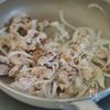 子どもが大好きなおかず!【豚こまとコーンの甘辛炒め】の工程2