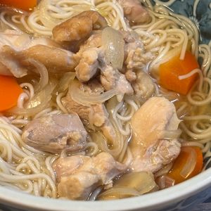 mocoの作ってみた!投稿(＼子ども喜ぶ／鶏ももとお野菜のにゅうめん)