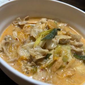 ぽちゃこの作ってみた!投稿(ピリ辛キムチうどん【ランチにもおすすめ！】)